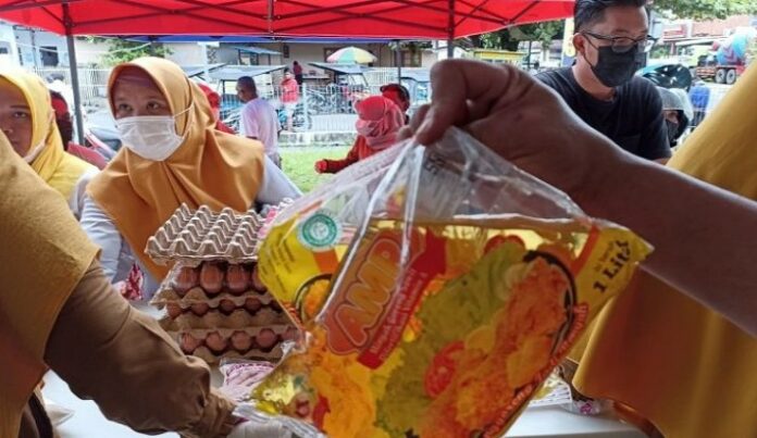 Pemprov Lakukan Lobi ke Mendag Untuk Beri Pasokan Minyak Goreng di Daerah Gorontalo