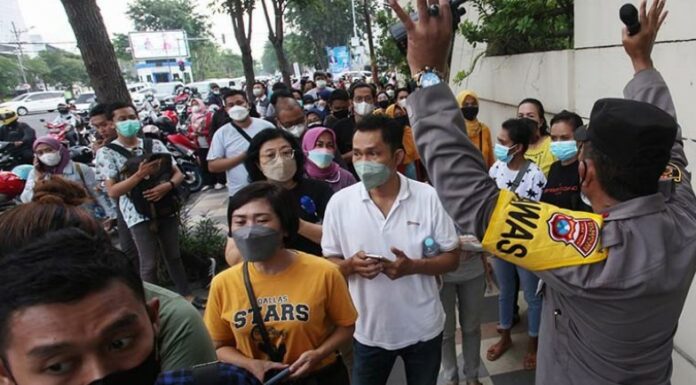 Jadi Syarat Mudik Tahun Ini, Banyak Warga Beramai-Ramai Ingin Suntik Vaksin Dosis Ketiga (Sumber Gambar : Inews.id)