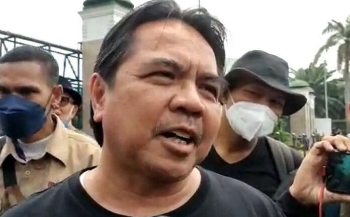 PIS Konfirmasi Ade Armando Datangi Demo Dengan Tujuan Membuat Konten YouTube