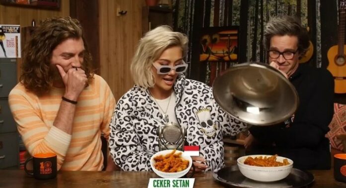 Agnez Mo Viralkan Menu Ceker Setan di Amerika, Sandiaga Uno : Makanan Indonesia go Internasional