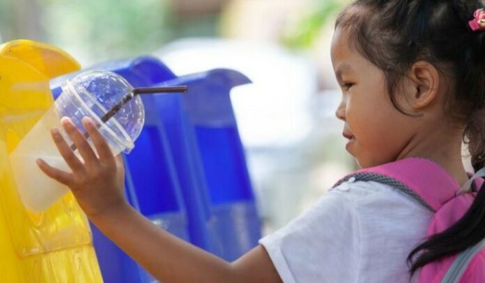 5 Cara Jaga Kebersihan Lingkungan Sekolah Bersama Anak Di Bulan Puasa