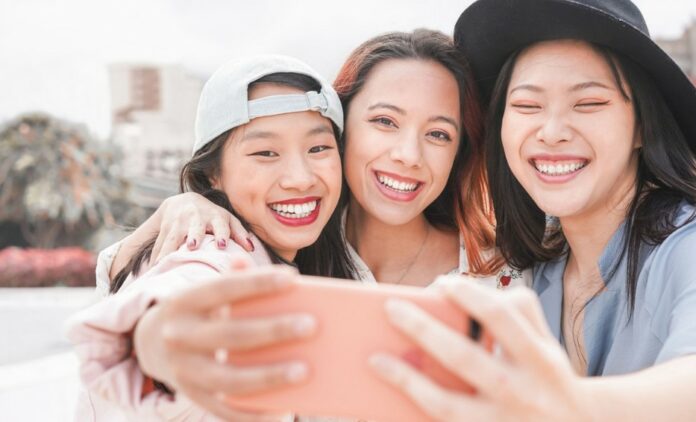 4 Perilaku Konsumen Generasi Z di Bulan Ramadhan, Kamu Termasuk di Dalamnya?