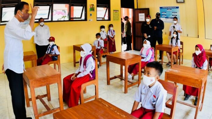 Hardiknas 2022, Presiden Ingin Anak-Anak Tidak Boleh Terabaikan di Sektor Pendidikan