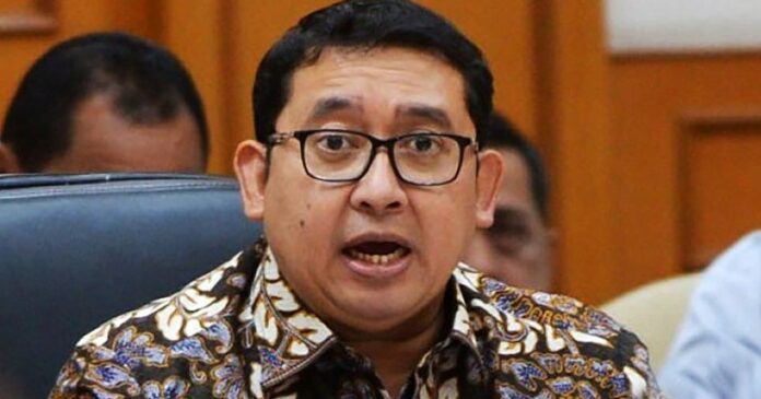 Fadli Zon Tangapi Deportasi UAS dari Singapura, Sebagai Penghinaan