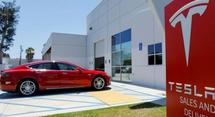 Gangguan Sistem Hiburan Overheat, Tesla Lakukan Recall 130.000 Unit Mobil Elektrik