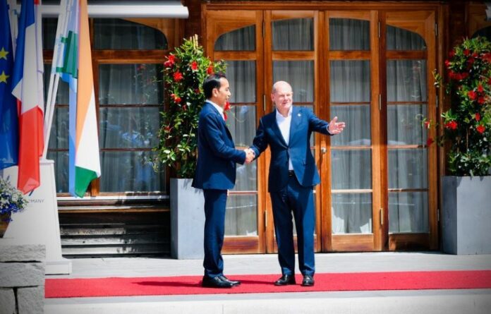 Kunjungan KTT G7 Presiden Jokowi Disambut Kanselir Jerman, Olaf Scholz