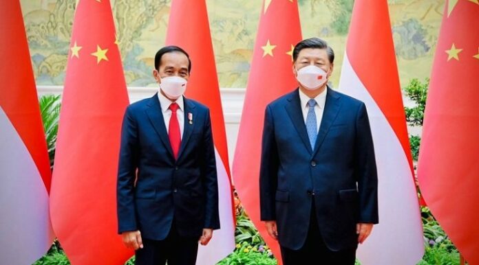 Presiden Jokowi Bertemu Presiden Xi Jinping, Bahas Isu Global Hingga Ekonomi