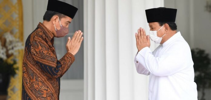 Makna Respon Tertawa Prabowo Tentang Peluang Maju Pilpres 2024 Bareng Jokowi
