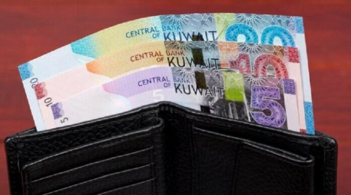 Risiko Meminjam Uang ke Teman, Nomor 3 Paling Banyak Dirasakan
