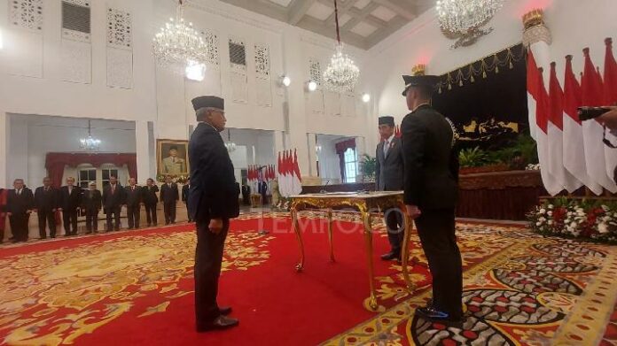 Presiden Jokowi Lantik Marthinus Hokum Jadi Kepala BNN