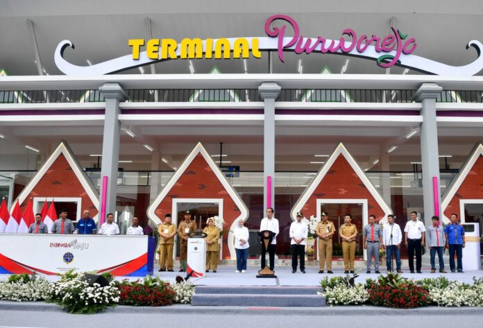 Presiden Apresiasi Pembangunan Empat Terminal Penumpang Tipe A di Jateng - Jatim