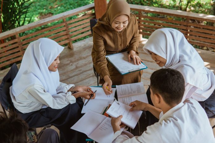 Pendidikan Dasar Gratis