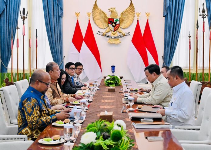 Terima-Tim-Perumus-UU-Satu-Data-Indonesia-Presiden-Prabowo-Tekankan-Kedaulatan-Data-sebagai-Fondasi-Keutuhan-Bangsa